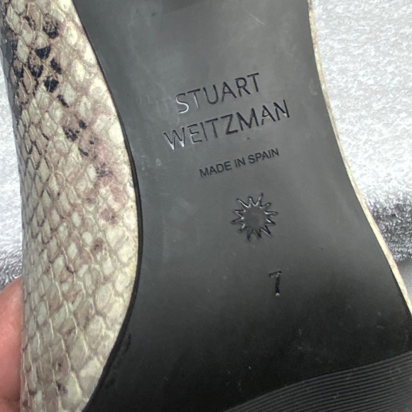 NEW Stuart Weitzman Adria Python-Embossed Pumps - Picture 13 of 13